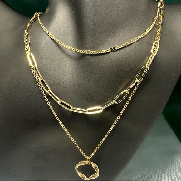Layered Gold Necklace Set – Paperclip, Chain & Circle Pendant 3 Piece Adjustable - Picture 2 of 7